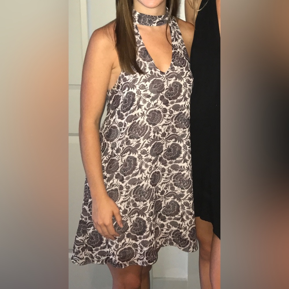 Floral boutique cut out purple dress